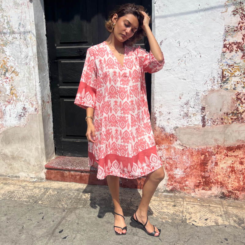 Vestido camisero estampado tonos rojos ¡Qué Guay! Guatemala