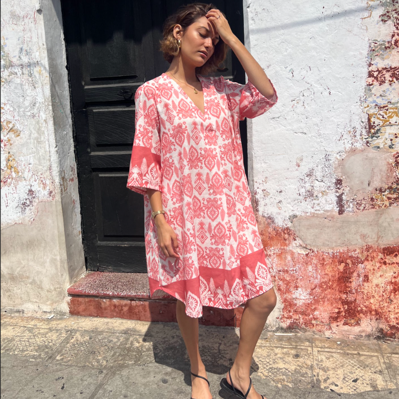 Vestido camisero estampado tonos rojos ¡Qué Guay! Guatemala