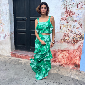 Top y falda estampada verde