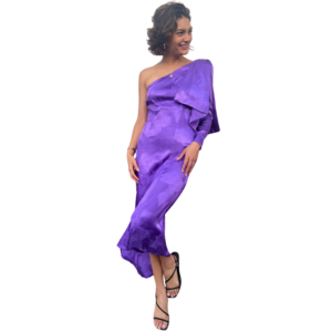 Vestido morado un hombro moño