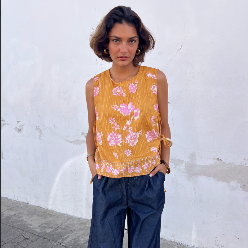 Blusa floreada mostaza ¡Qué Guay! Guatemala