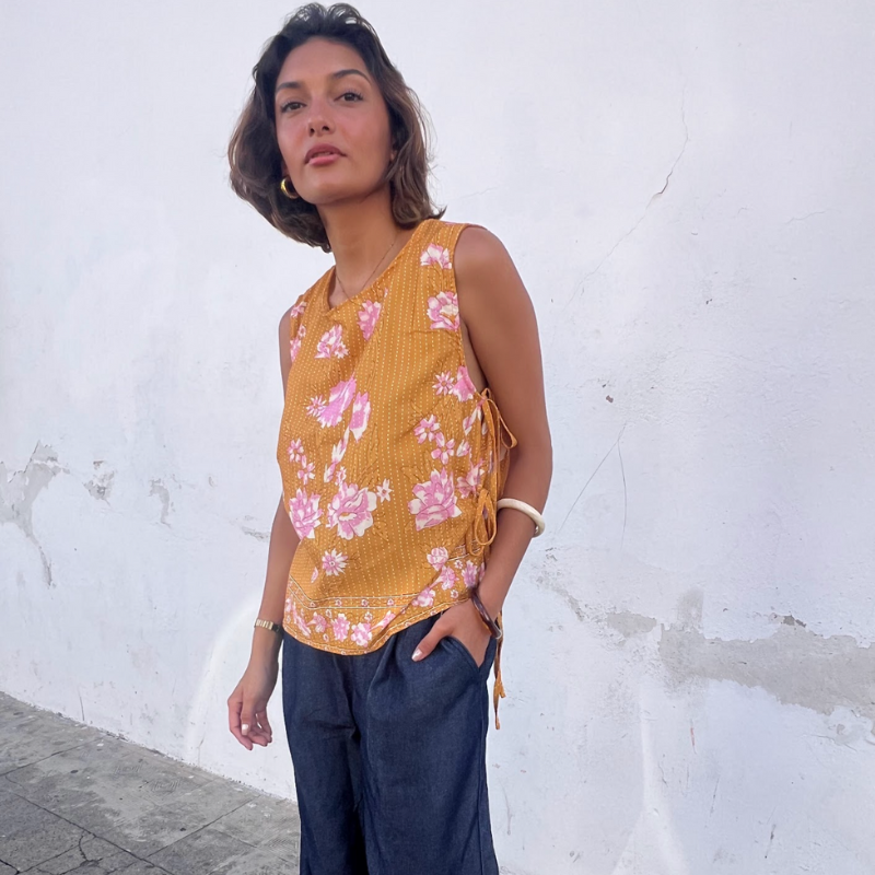 Blusa floreada mostaza ¡Qué Guay! Guatemala