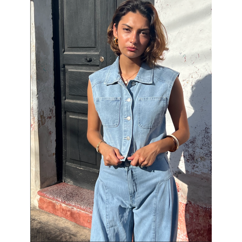 Chaleco y pantalón celeste ¡Qué Guay! Guatemala