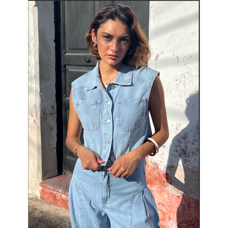 Chaleco y pantalón celeste ¡Qué Guay! Guatemala